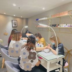 -丫丫NAIL日式自助美甲美睫沙龙