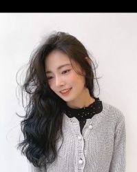 -变画·发型STUDIO
