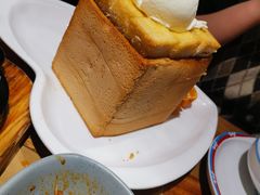 面包诱惑-蜜桃餐厅·伴山(绿宝广场店)