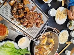 -乳仔牛牦牛汤锅 烤羊排(松潘古城店)