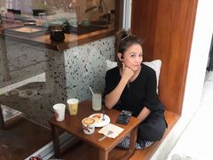 -Line 咖啡(石厦花园店)