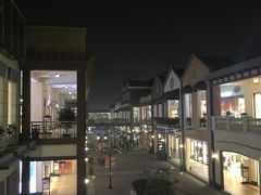 -王府井奥莱临潼小镇(临潼店)