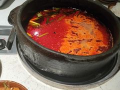 -贵府酸汤牛肉火锅·贵州老字号(飞山街店)
