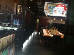 大堂-肉魁屋·烧肉·烧鸟·酒场(高新店)