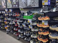 -迪卡侬(西三旗店)