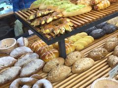 -焙丽拾光(麦凯乐直营店)