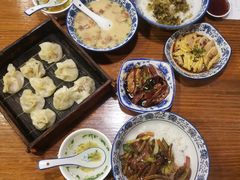 -张家巷美食(南浔店)