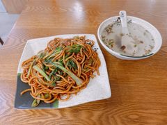 青菜肉丝炒面-黄阿姨锅贴大王(万航渡路店)