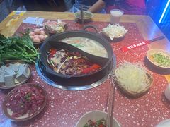 -赵美丽·重庆社区火锅·直营店(火车东站·中豪国际店)