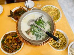 鱼头汤-天乐农家鱼头王(天目湖店)