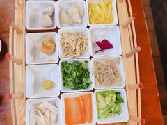 -香麒园·过桥米线·南湖雅宴