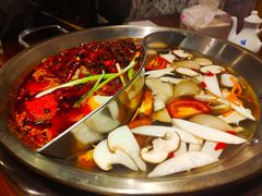 -四小区火锅·巷子里的重庆火锅(花照壁店)