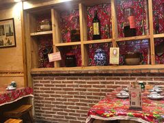 -闯关东东北农家菜(崂山石老人店)