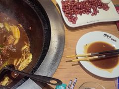 -咱屯子铁锅炖直营店(保利店)