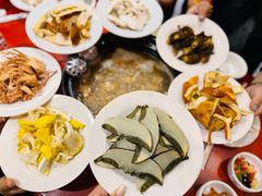 -菌之家·专业纯野生菌火锅·特色炒菌