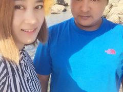 与老板合影-兴旺渔家