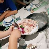 带一家人来本月吃椰子鸡煲仔饭