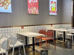 -鱿遍天下·20年夜宵地标大排档(东风路店)