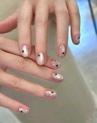 -进巍美甲美睫