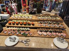 -大中华希尔顿酒店-念自助餐·嗨啤·小龙虾