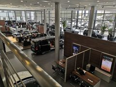 -天津波士信达奔驰4S店(卫津南路店)