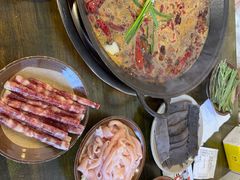 -黄潇洒老火锅(九眼桥宏济巷店)