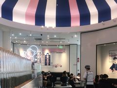 -喜茶(迪士尼小镇DP店)