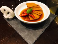 老坛泡开胃萝卜皮-大理实力希尔顿酒店御璽中餐厅YUXI – CHINESE RESTAURANT