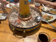 -毛辣果·贵州红酸汤牛肉火锅(西单店)
