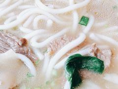 -三千粉牛肉米粉(来客茂店)