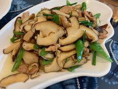 菌菇炒肉-益恒饭店乡间白族菜(古城总店)