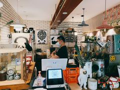 -熊猫一间店欧式奶茶铺