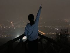 -鬼笑石后山停车场