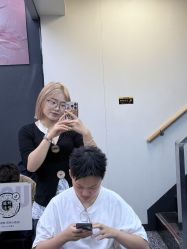 点击看大图 -藤野造型专业烫染接发