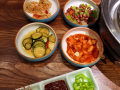 精品小菜-明洞阿姨·韩式酱蟹烤肉·创意料理(三元桥店)