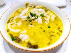 招牌酸菜鱼-和记小菜(东方店)