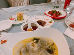 -浅深(世茂滨江精品店)