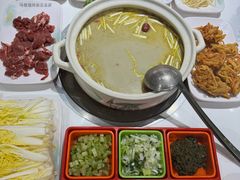 -清真·马坡烧烤涮牛肚·酸浆火锅(新区总店)