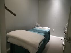 -苑苑vbeauty科技美容SPA