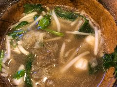 -J Daeng Seafood