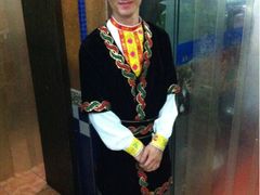 亲切的服务人员-维吾尔餐厅(宜山路店)