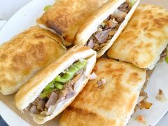 -李春秋驴肉火烧总店