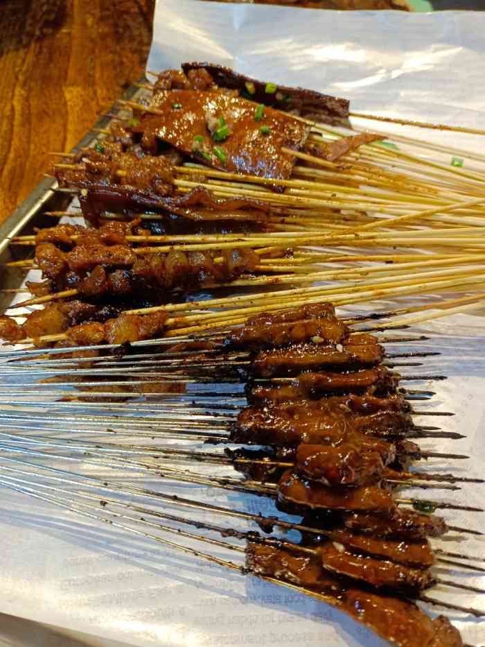 树下老贵阳铁签烤肉-"离开贵阳前还是想吃顿铁签烤肉!找到这家的.