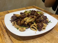 -超越海鲜屋(飞龙物业店)