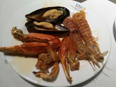 -领鲜活海鲜榴莲自助火锅(东门店)