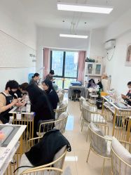 -尤米一站式美甲美睫