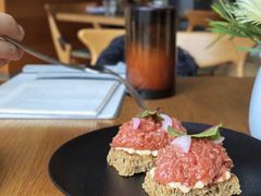 拌牛肉配松露吐司-BOR Eatery(安福路店)