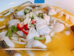 -蜜桃餐厅·伴山(湖滨商业街店)