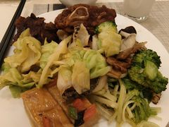 -南郊宾馆·风味自助餐厅·山东十六地市特色菜