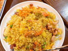 菠萝海鲜炒饭-有嘢食私房菜(西关新天地店)